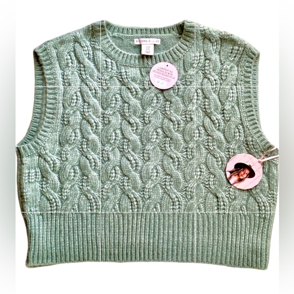 Sweater Vest Size M